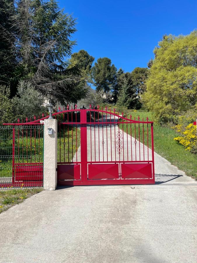 Au Perchoir Apartman Caunes-Minervois Kültér fotó