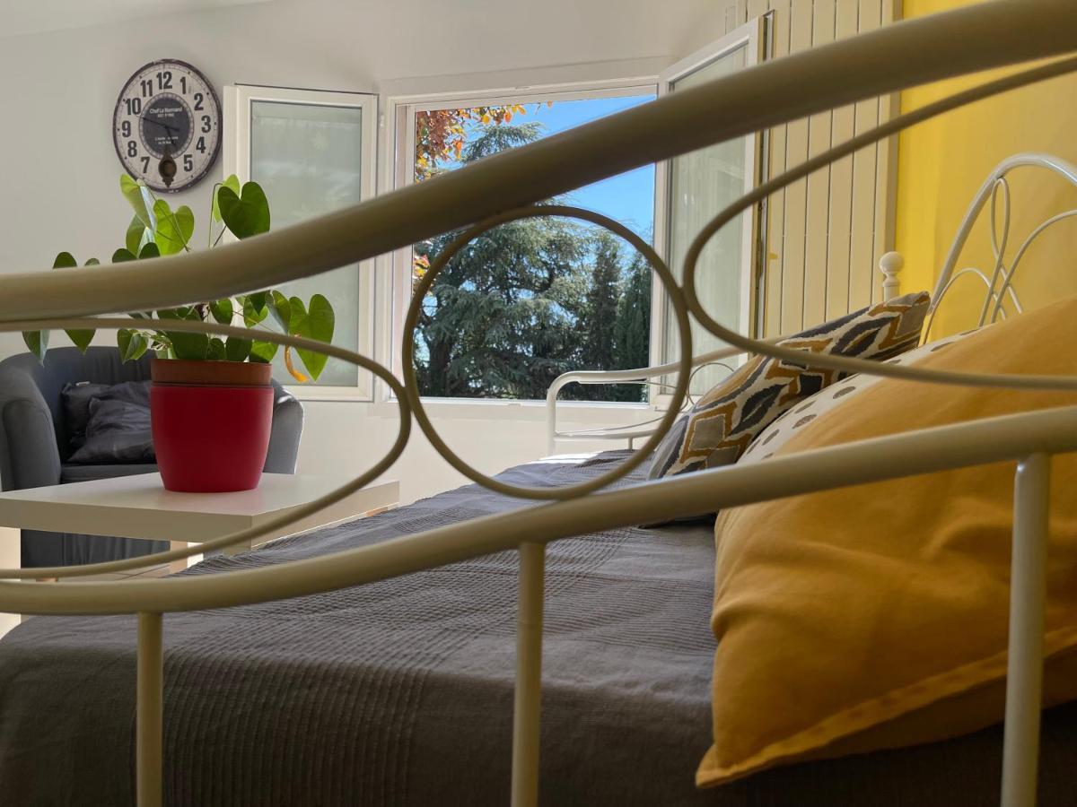 Au Perchoir Apartman Caunes-Minervois Kültér fotó